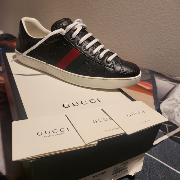 Never wear them - Picture 2 of 3